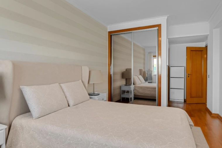 Apartamento T2 para Venda em Mina de Água Foto 7