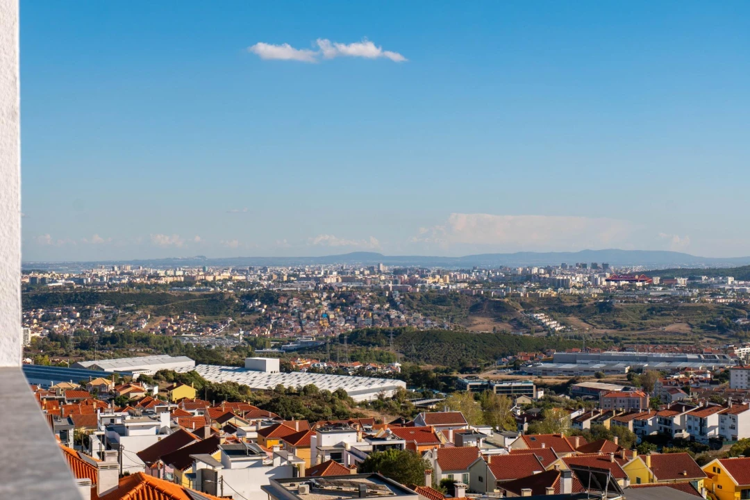Moradia T4 para Venda em Pontinha e Famões Foto 40