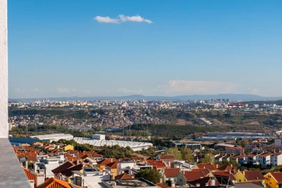 Moradia T4 para Venda em Pontinha e Famões