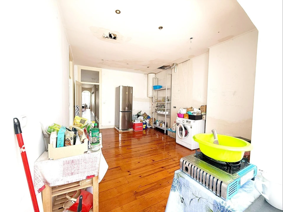 Apartamento T6 para Venda em Avenidas Novas Foto 3