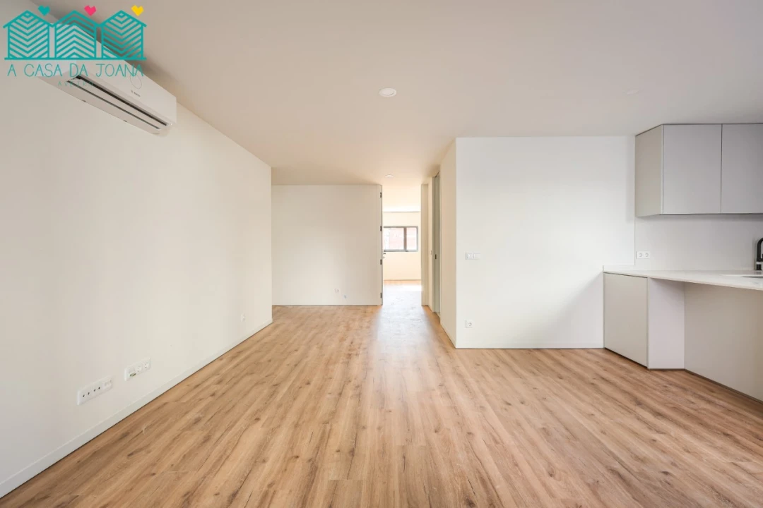 Apartamento T1 para Venda em Glória e Vera Cruz Foto 1