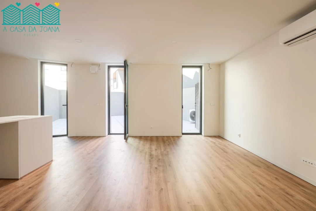 Apartamento T1 para Venda em Glória e Vera Cruz Foto 3