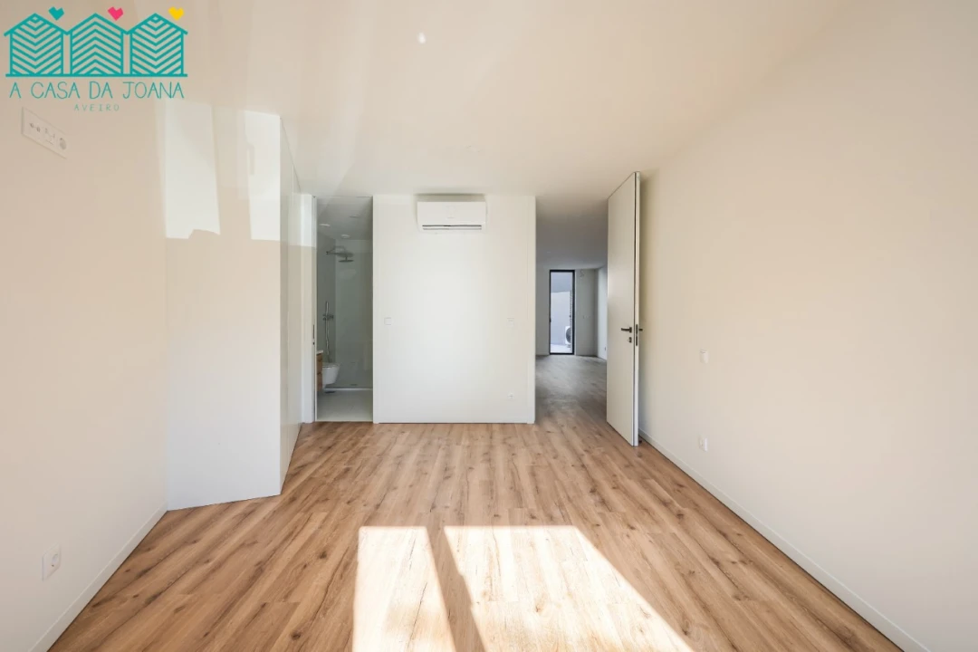 Apartamento T1 para Venda em Glória e Vera Cruz Foto 15