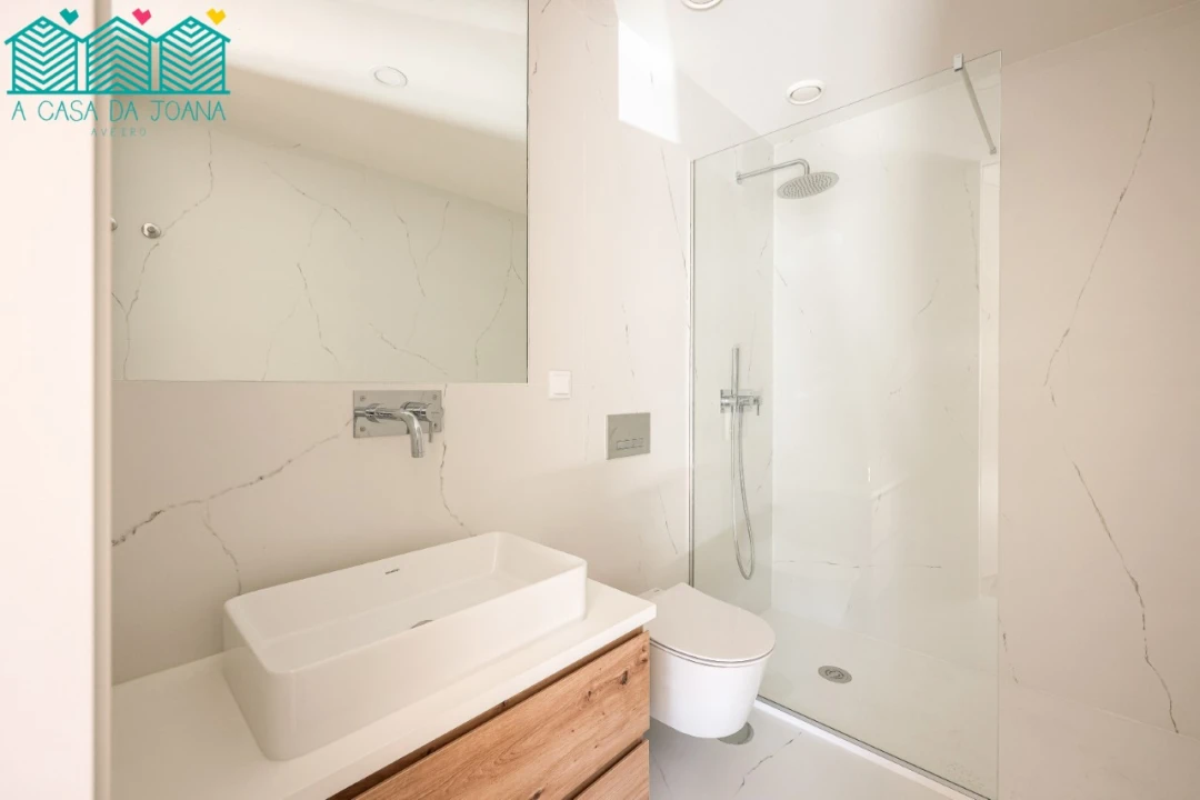 Apartamento T1 para Venda em Glória e Vera Cruz Foto 16