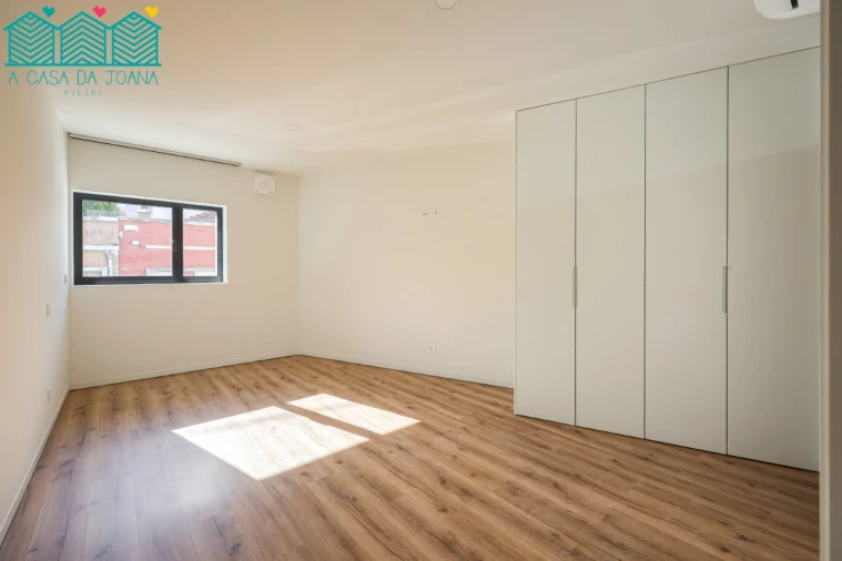 Apartamento T1 para Venda em Glória e Vera Cruz Foto 14