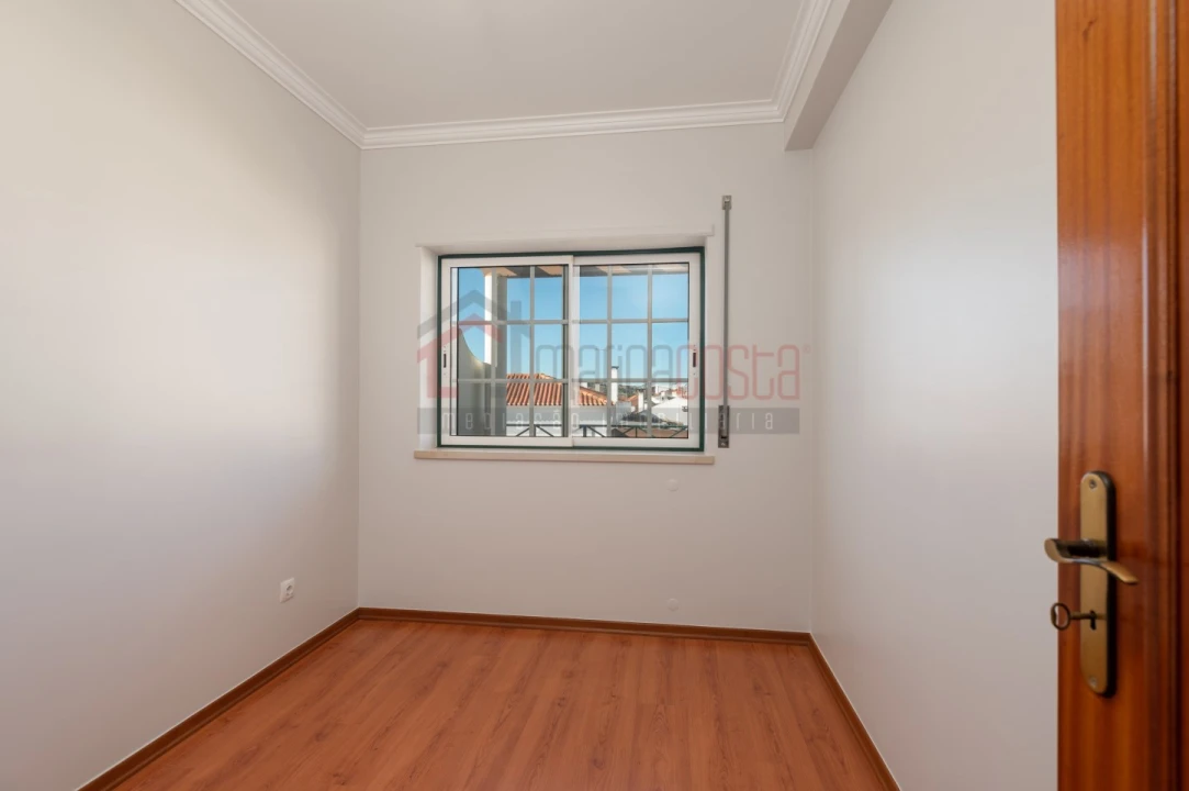 Moradia T3 para Venda em Lourinhã e Atalaia Foto 29