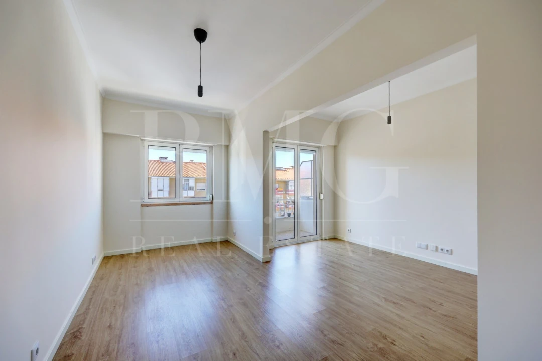 Apartamento T1 para Arrendamento em Algés, Linda-A-Velha e Cruz Quebrada-Dafundo Foto 2