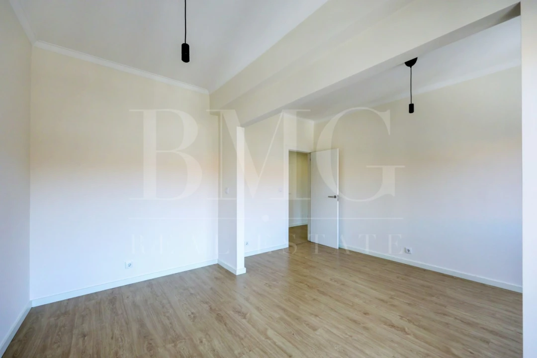 Apartamento T1 para Arrendamento em Algés, Linda-A-Velha e Cruz Quebrada-Dafundo Foto 5