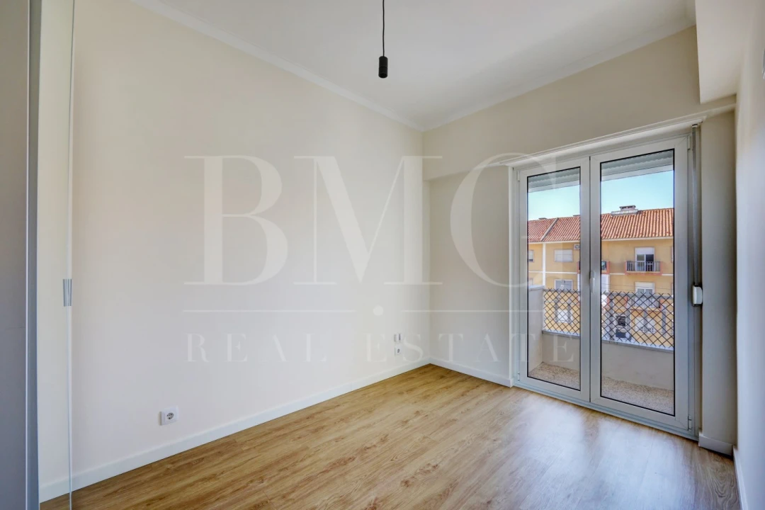 Apartamento T1 para Arrendamento em Algés, Linda-A-Velha e Cruz Quebrada-Dafundo Foto 19