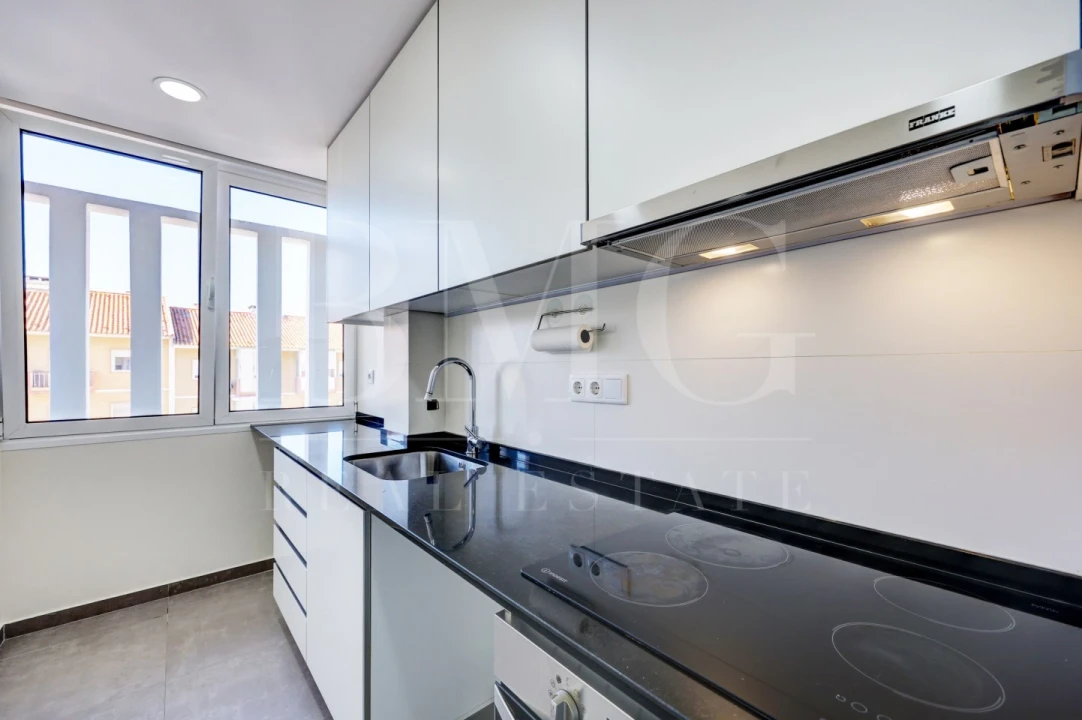 Apartamento T1 para Arrendamento em Algés, Linda-A-Velha e Cruz Quebrada-Dafundo Foto 12