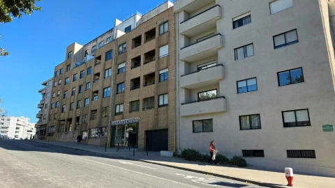 Loja para Venda em Aldoar, Foz do Douro e Nevogilde