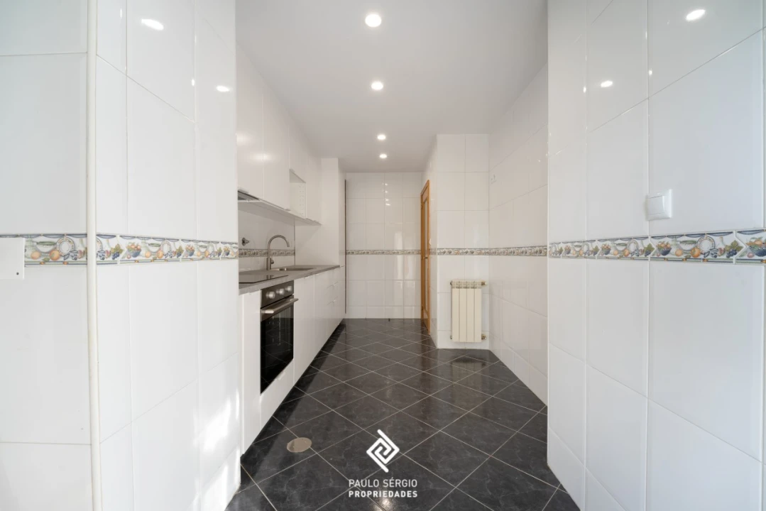 Apartamento T2 para Venda em Oliveira do Douro Foto 14