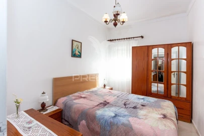Apartamento T1 para Venda em Baixa da Banheira e Vale da Amoreira