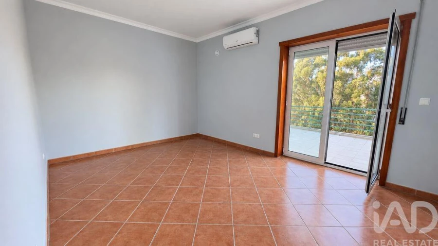 Moradia T2 para Venda em Gemieira Foto 5