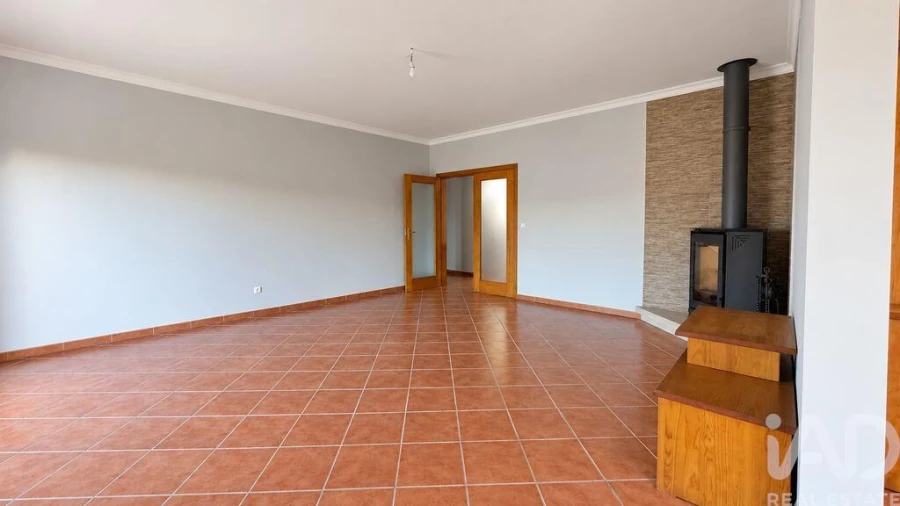 Moradia T2 para Venda em Gemieira Foto 11