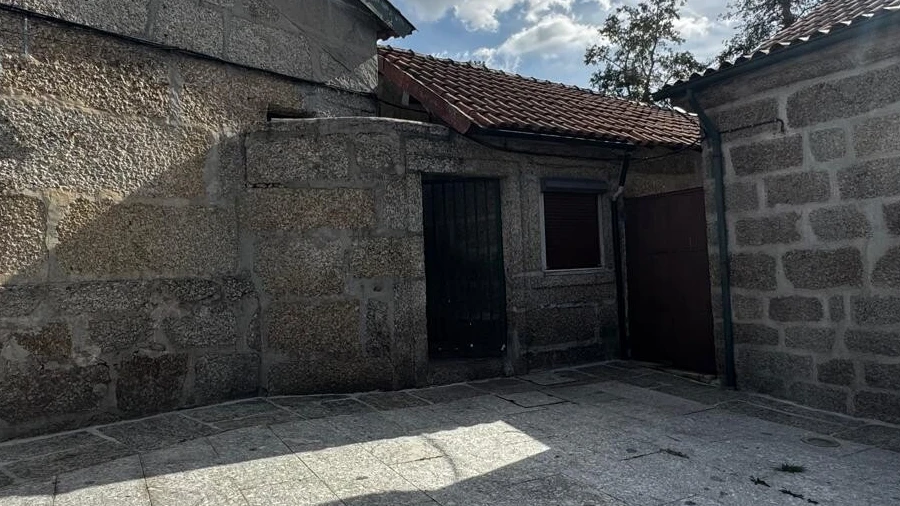 Moradia T1 para Venda em Creixomil