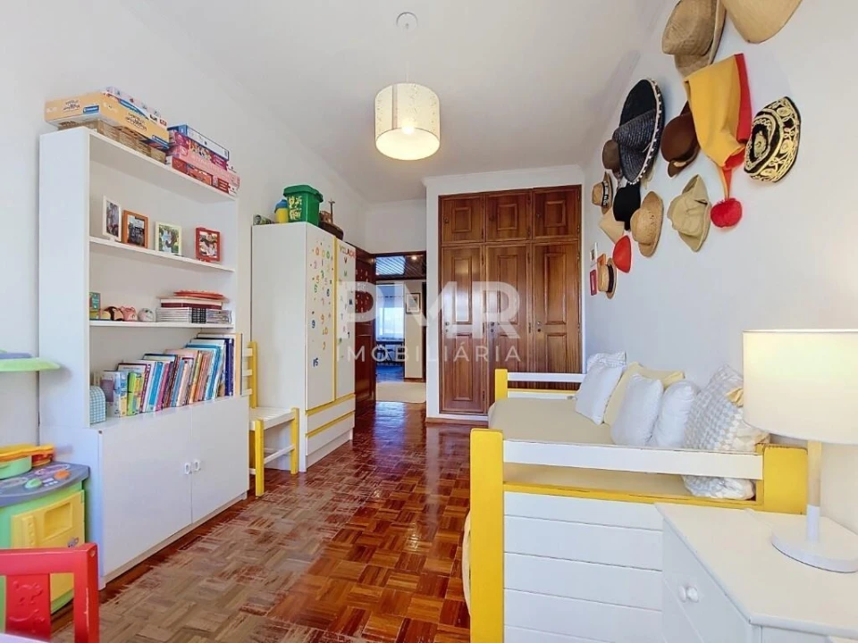 Apartamento T4 para Venda em Lumiar Foto 8