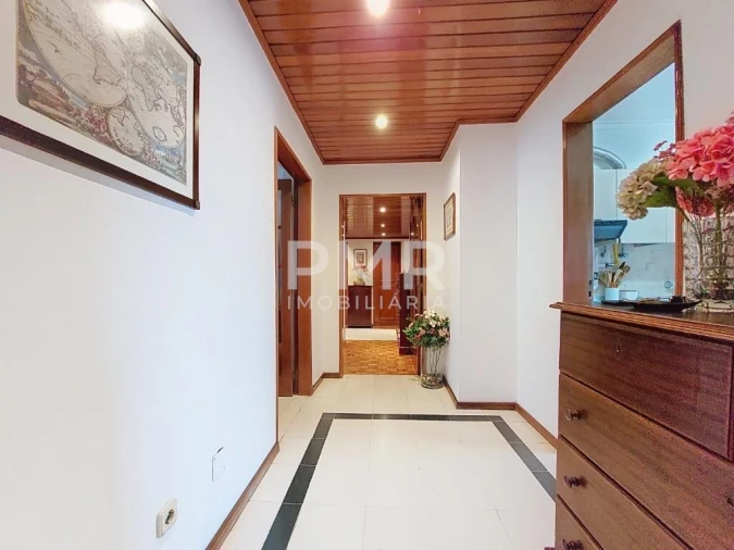 Apartamento T4 para Venda em Lumiar Foto 9