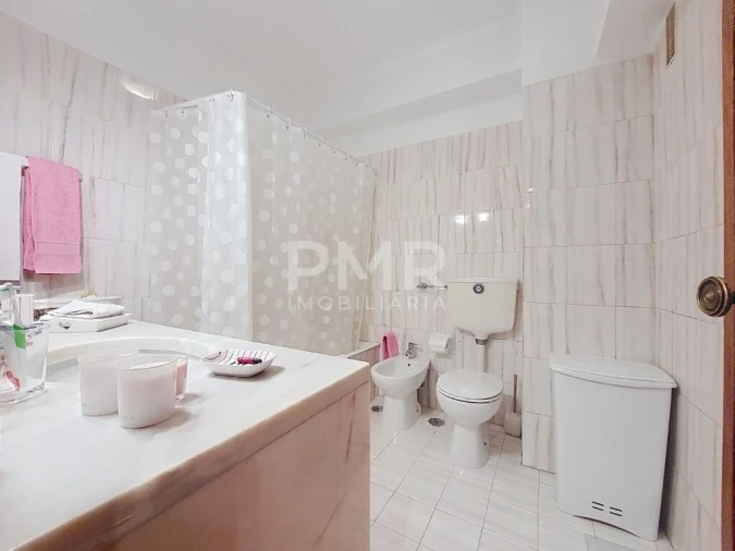 Apartamento T4 para Venda em Lumiar Foto 10