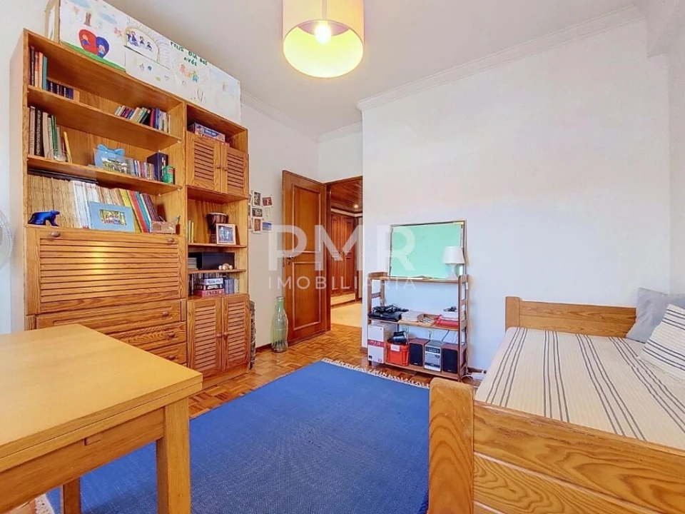 Apartamento T4 para Venda em Lumiar Foto 14