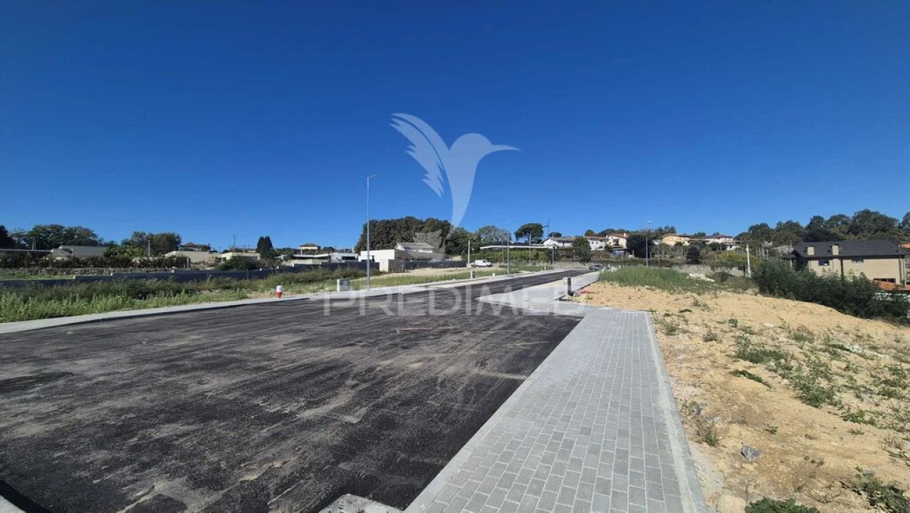 Terreno para Venda em Soutelo Foto 7