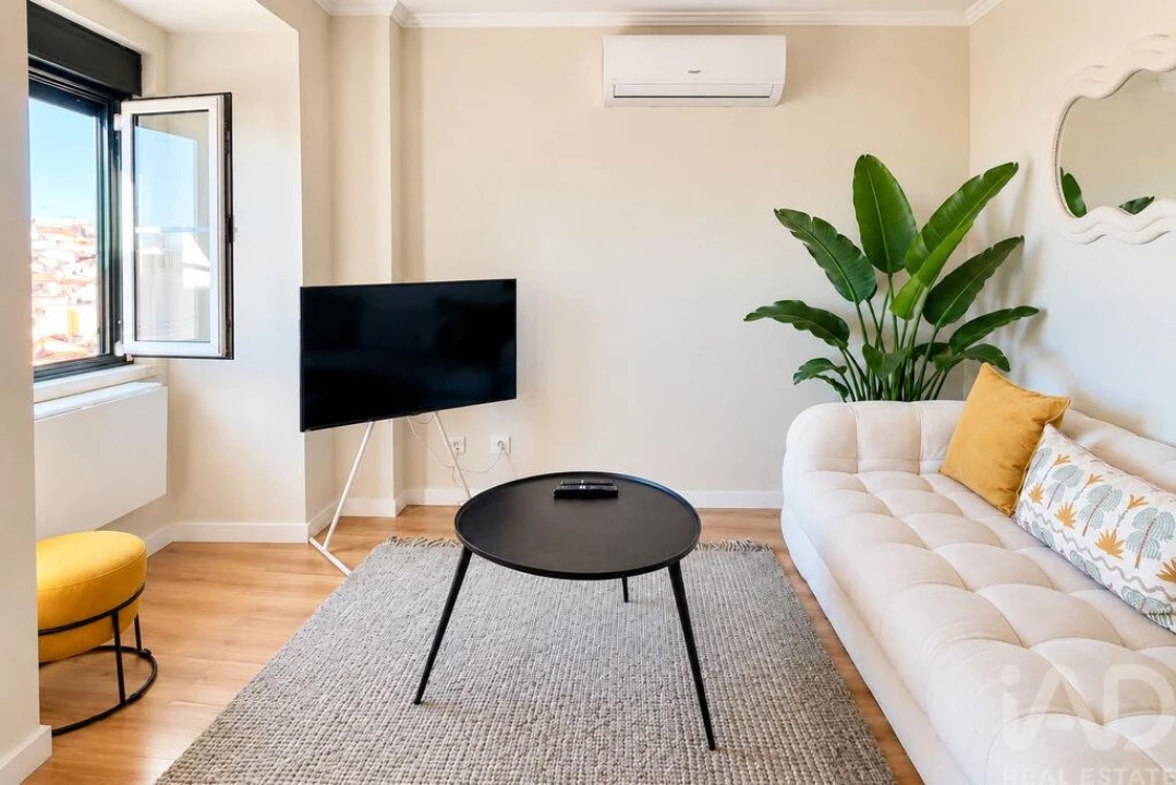 Apartamento T2 para Arrendamento em Misericórdia Foto 1