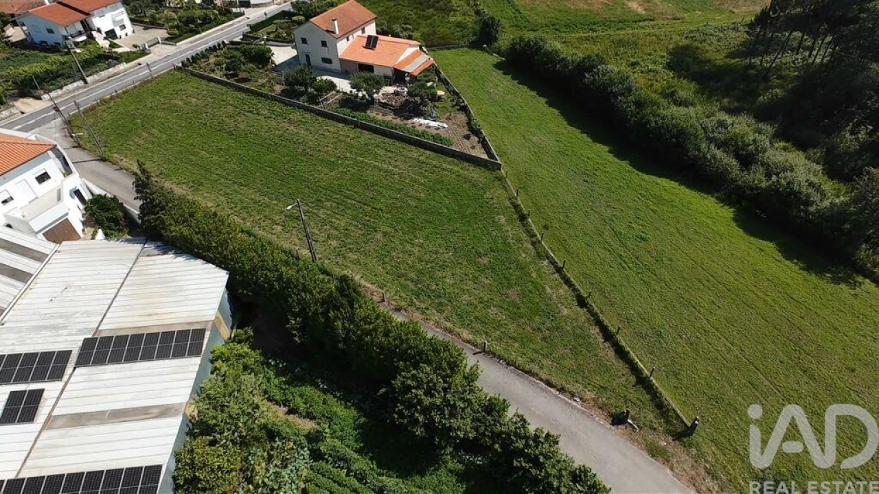 Terreno para Venda em Calvelo Foto 10