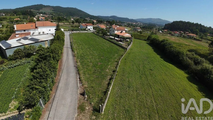 Terreno para Venda em Calvelo Foto 9