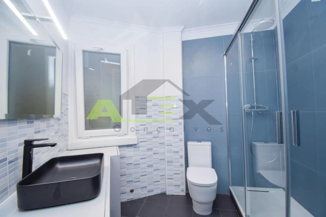 Apartamento T3 para Venda em Areeiro Foto 23