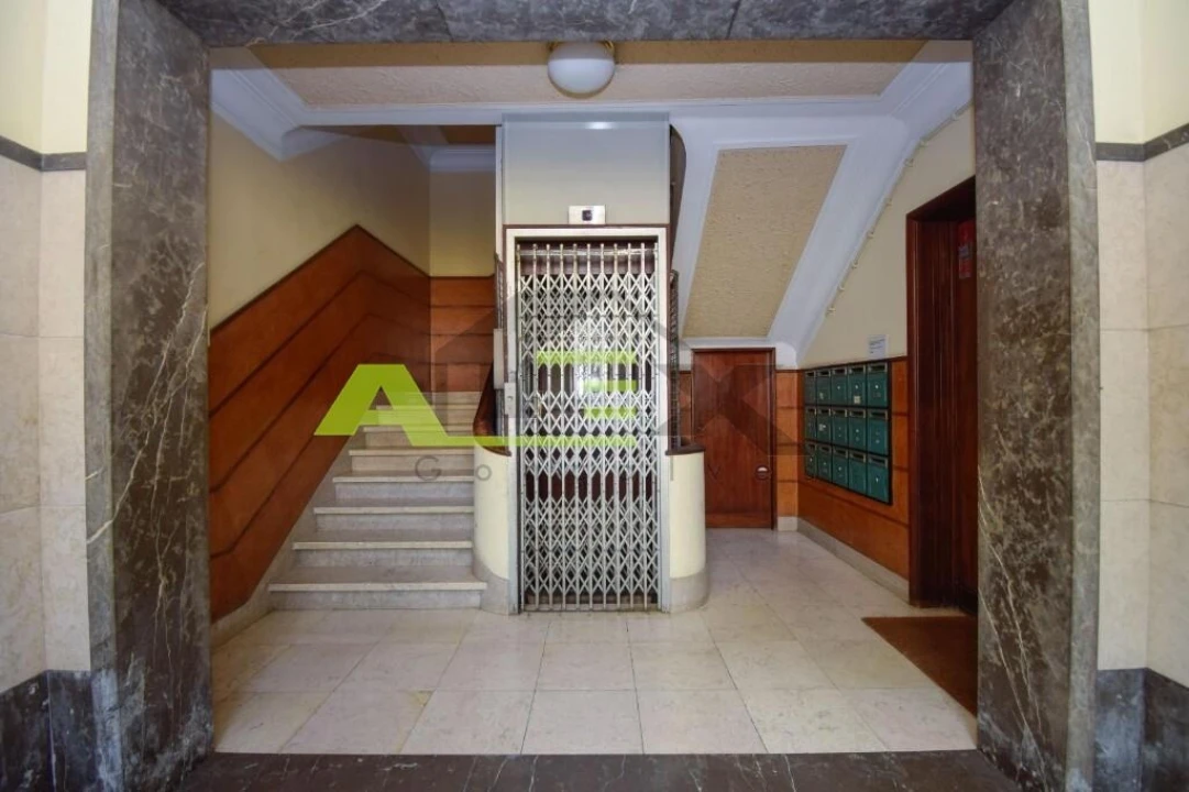 Apartamento T3 para Venda em Areeiro Foto 26