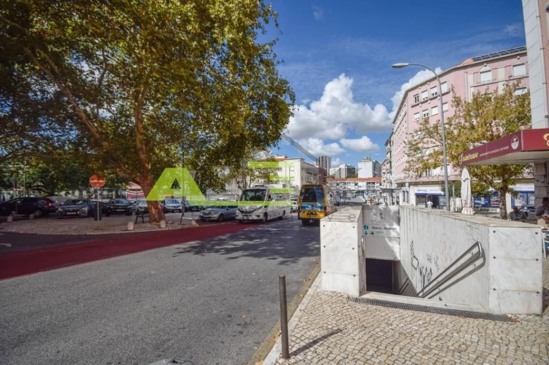 Apartamento T3 para Venda em Areeiro Foto 27