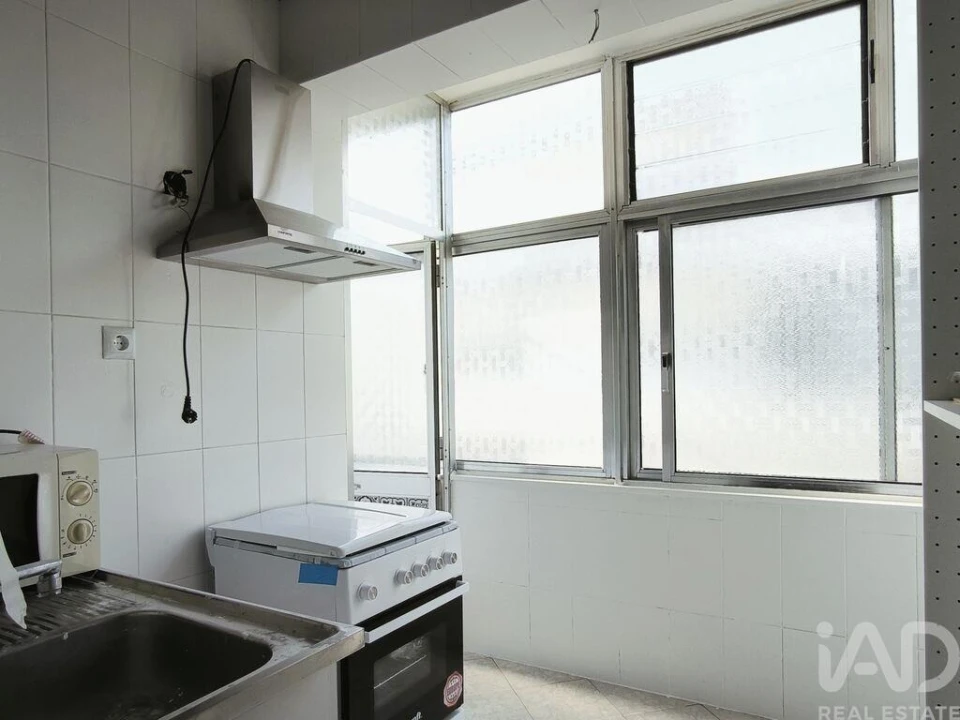 Apartamento T2 para Venda em Mafamude e Vilar do Paraíso Foto 4