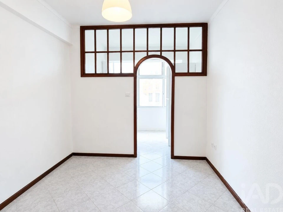Apartamento T2 para Venda em Mafamude e Vilar do Paraíso Foto 1