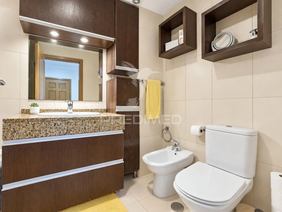 Apartamento T1 para Venda em Caniço Foto 15