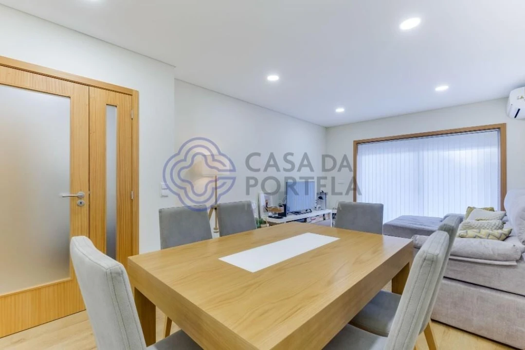 Apartamento T2 para Venda em Fânzeres e São Pedro da Cova Foto 7
