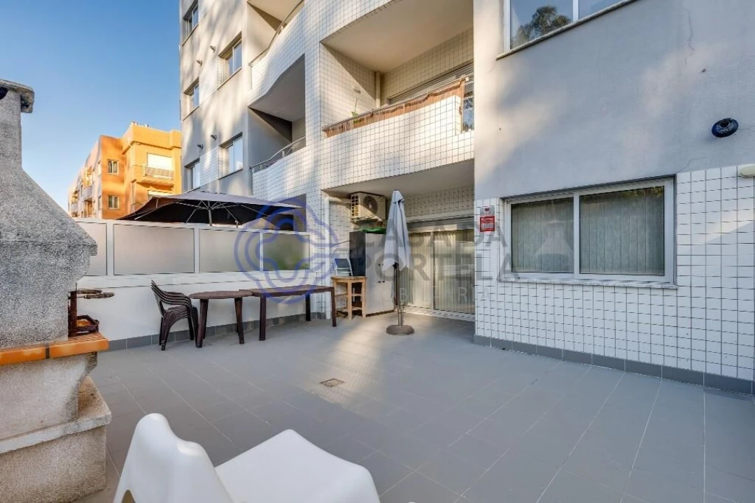 Apartamento T2 para Venda em Fânzeres e São Pedro da Cova Foto 32