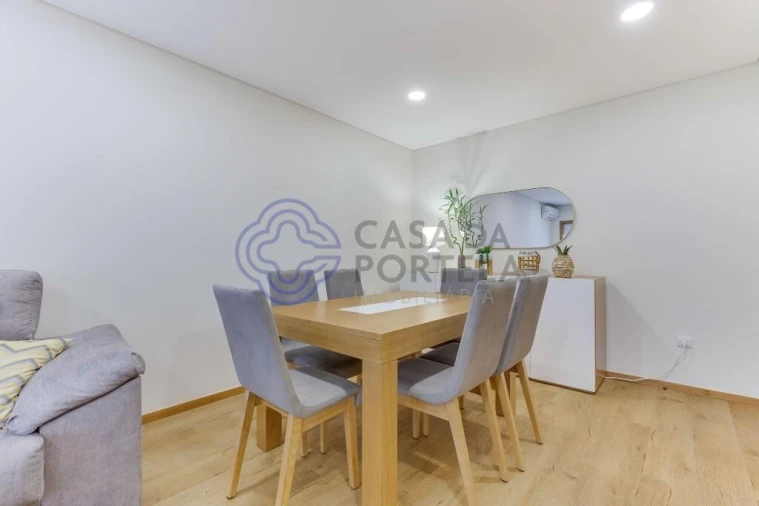 Apartamento T2 para Venda em Fânzeres e São Pedro da Cova Foto 9