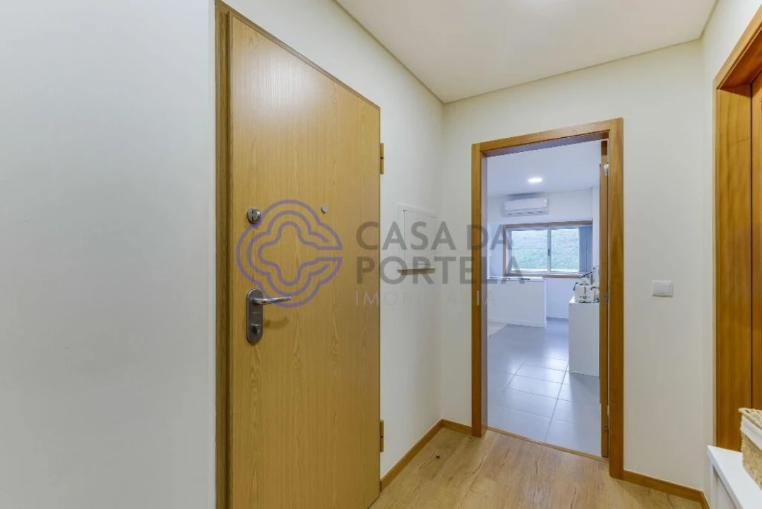 Apartamento T2 para Venda em Fânzeres e São Pedro da Cova Foto 14