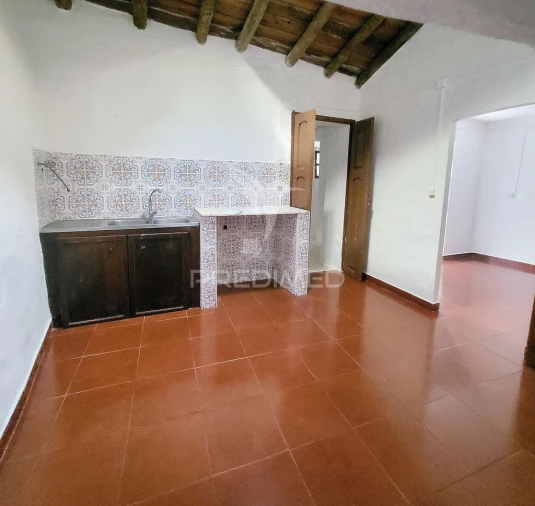 Moradia T2 para Venda em Redondo Foto 9