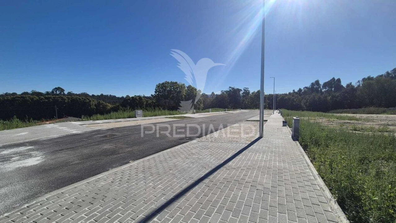 Terreno para Venda em Soutelo Foto 12