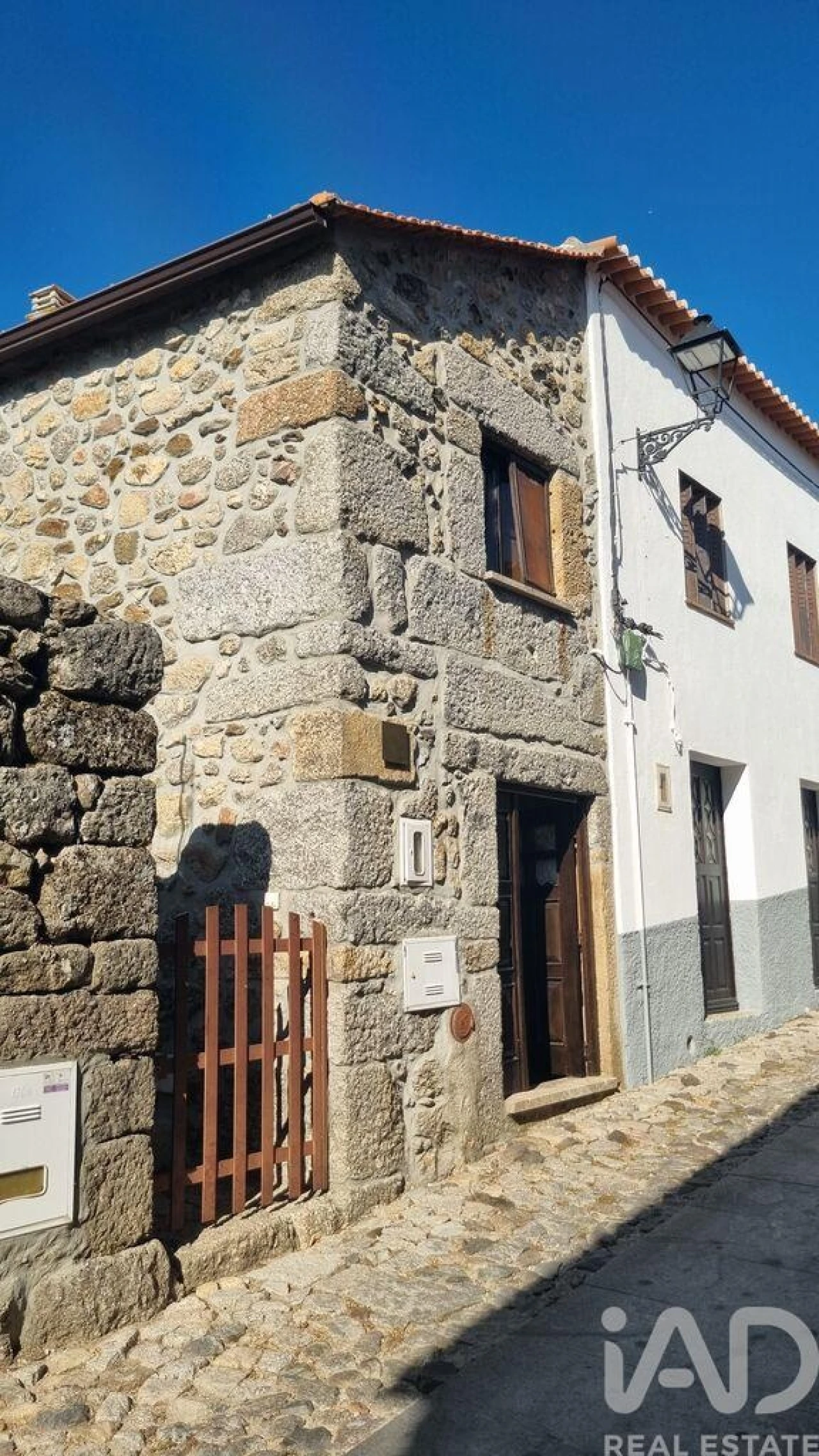 Moradia T4 para Venda em Linhares Foto 36