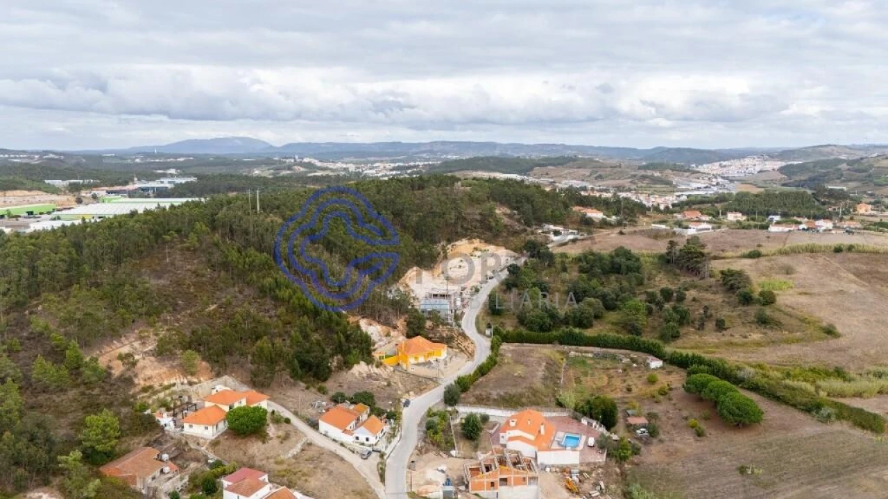 Moradia T4 para Venda em Santa Maria, São Pedro e Matacães Foto 19