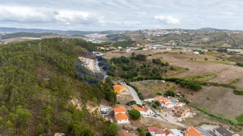 Moradia T4 para Venda em Santa Maria, São Pedro e Matacães
