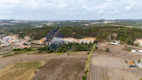 Moradia T4 para Venda em Santa Maria, São Pedro e Matacães