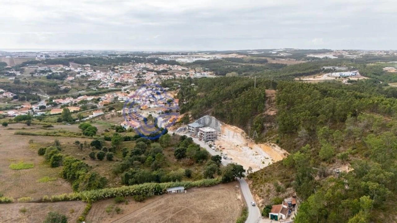 Moradia T4 para Venda em Santa Maria, São Pedro e Matacães Foto 11