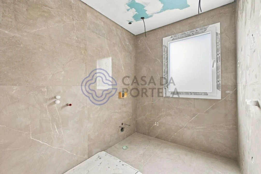 Moradia T4 para Venda em Santa Maria, São Pedro e Matacães Foto 32
