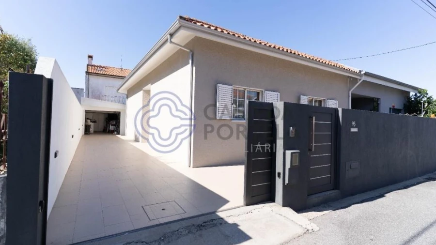 Moradia T2 para Venda em Perafita, Lavra e Santa Cruz do Bispo