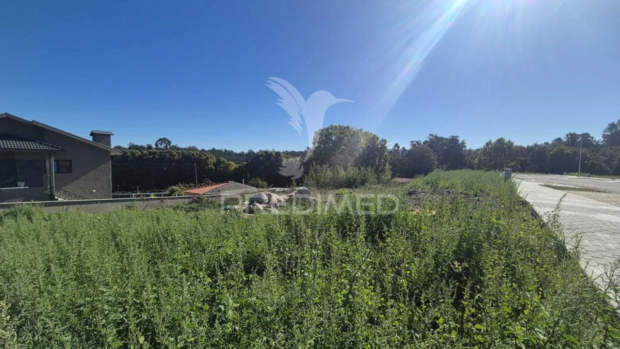 Terreno para Venda em Soutelo Foto 12