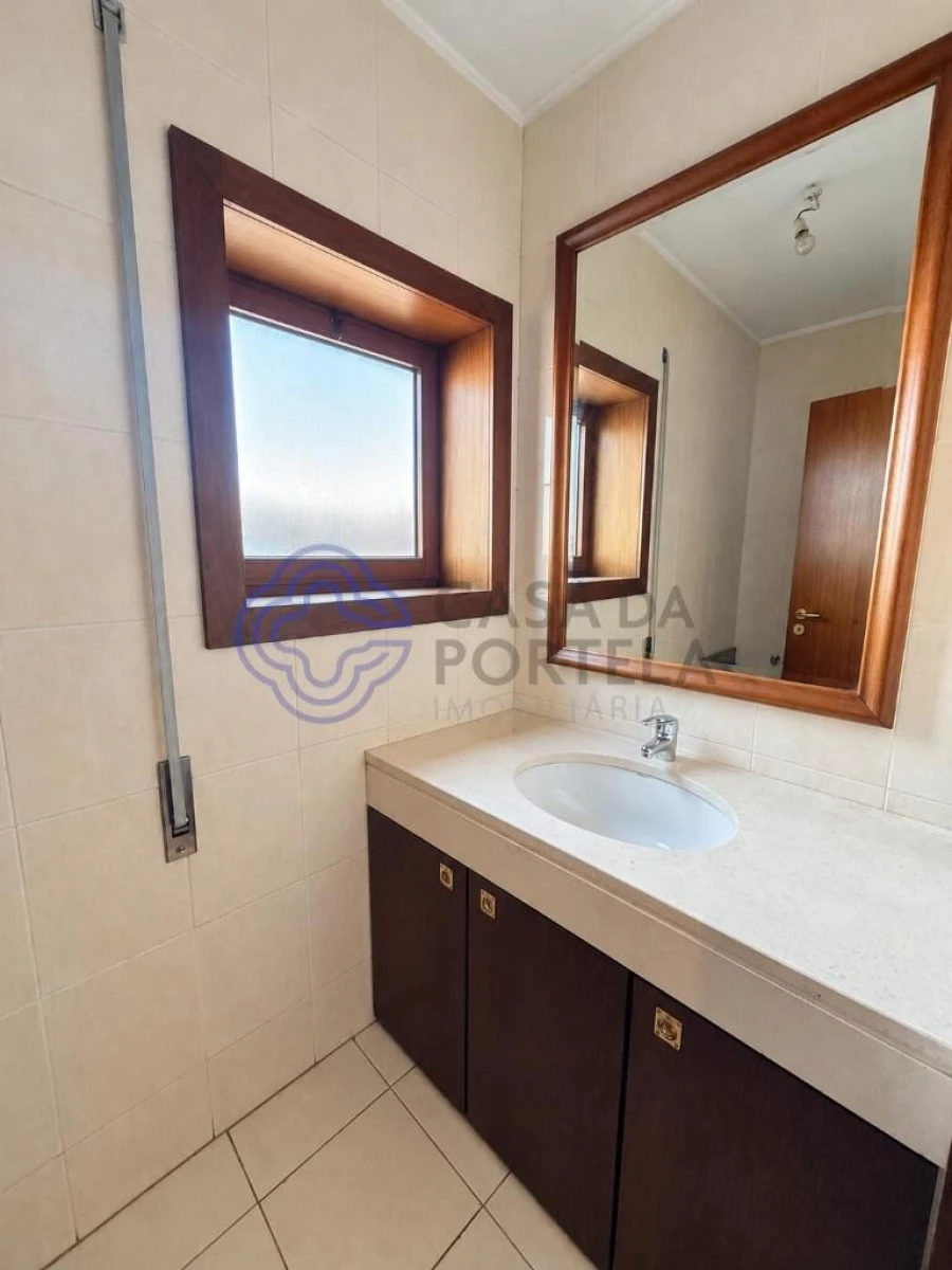 Apartamento T3 para Venda em Ramalde Foto 11
