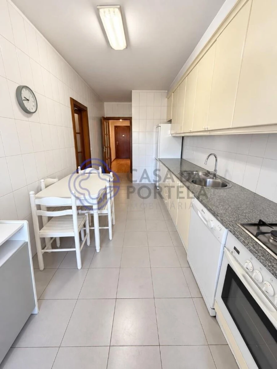 Apartamento T3 para Venda em Ramalde Foto 19